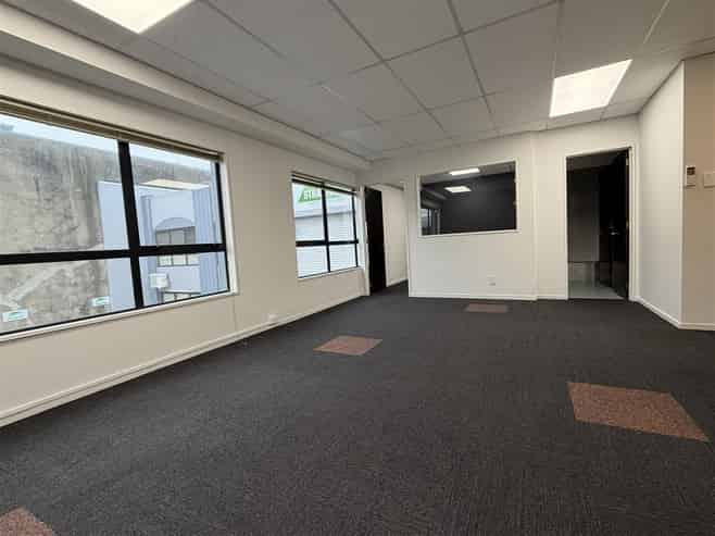 Tidy Industrial Warehouse with Split Level Offices