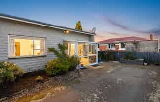 133E  Macandrew Road, SOUTH DUNEDIN