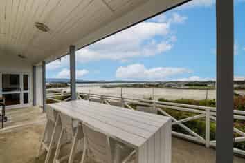 24 Bates Street, Riverton
