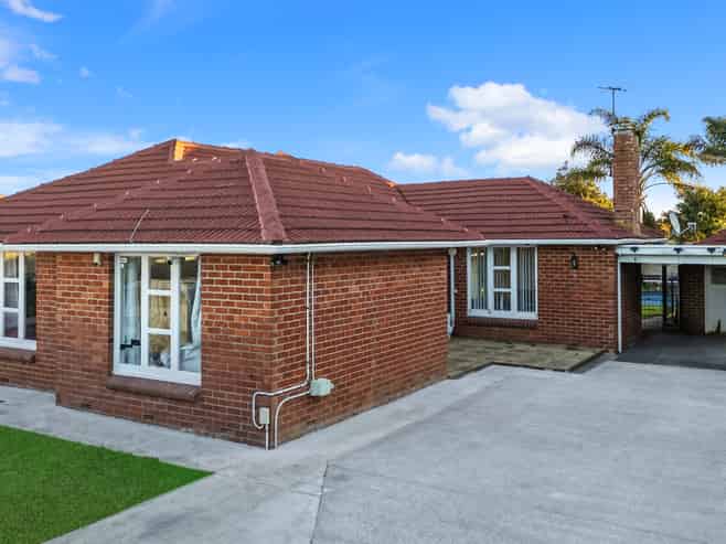 25 Great South Road, Papatoetoe
