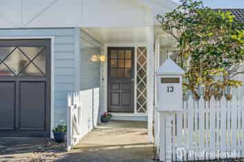 13 Ilam Grove, Kelson