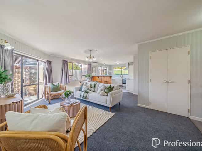 9b Seddon Street, Wallaceville