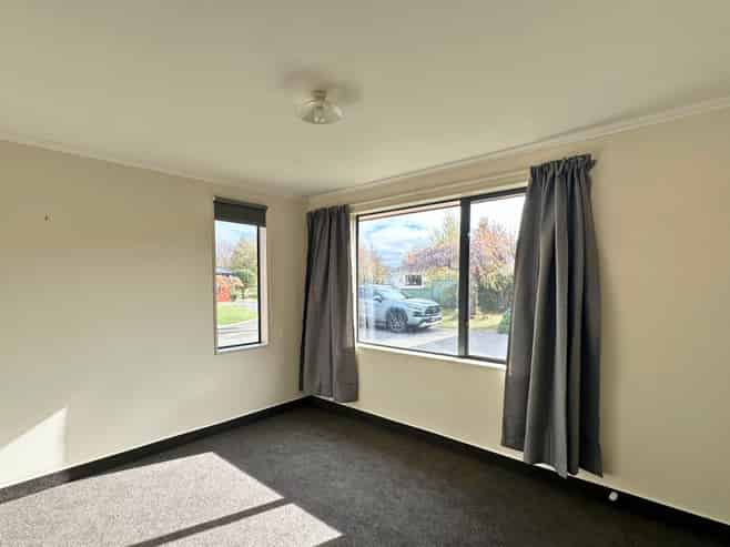 10 Kingwell Drive, Springlands
