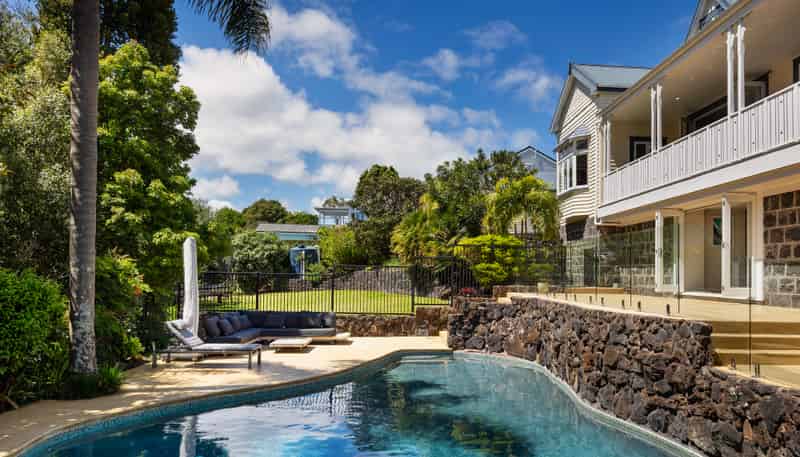 36 Lloyd Avenue, Mount Albert