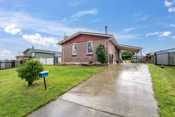73 Dunbeath Crescent, Kew