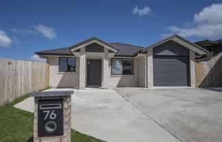 76 Pebble Beach Boulevard, Kamo