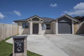 76 Pebble Beach Boulevard, Kamo