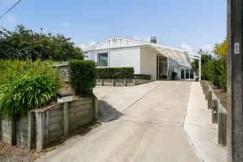 42 Chaucer Street, Leamington