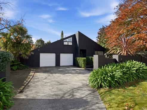 78 Iles Road, Lynmore