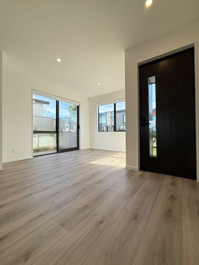 Spacious 5 Bedroom Family Home in Park Green - Ansicht 4