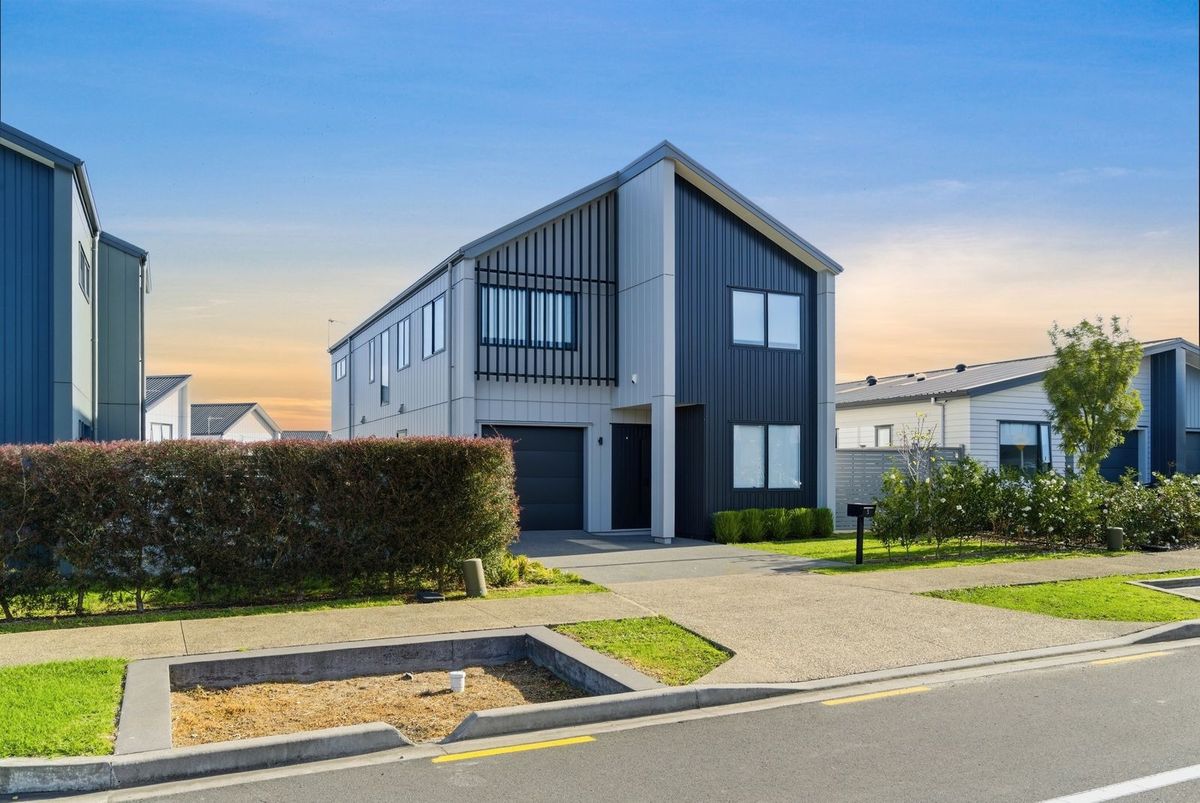 Spacious 5 Bedroom Family Home in Park Green - Ansicht 2