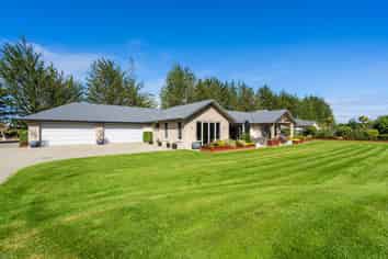 47 Matua Grove, Otatara