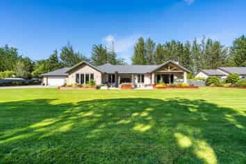 47 Matua Grove, Otatara