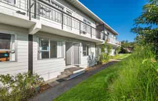 9/6 Eden View Road, Sandringham