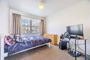 1A Hobday Place, Meadowbank