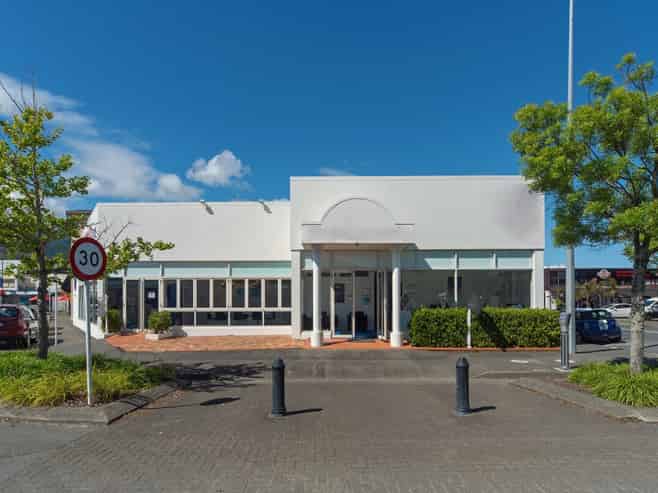 Prominent Nelson Corner | Versatile Building