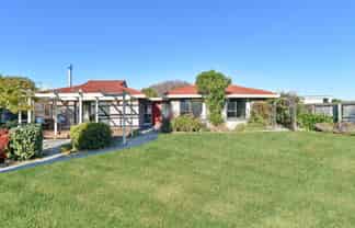 32 Millstream Drive, LINCOLN