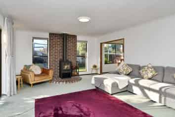 32 Millstream Drive, LINCOLN