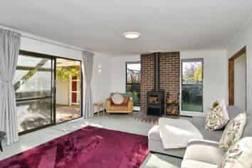 32 Millstream Drive, LINCOLN