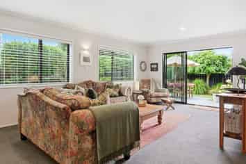 2/69  Orkney Road , Mount Maunganui