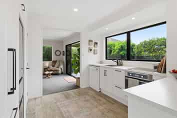 2/69  Orkney Road , Mount Maunganui