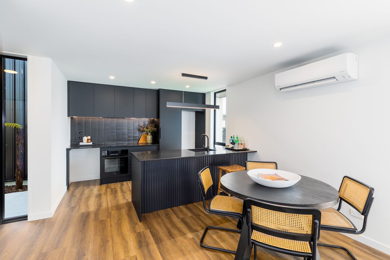 Modern Beachside Living Built 2024 - Widok 4
