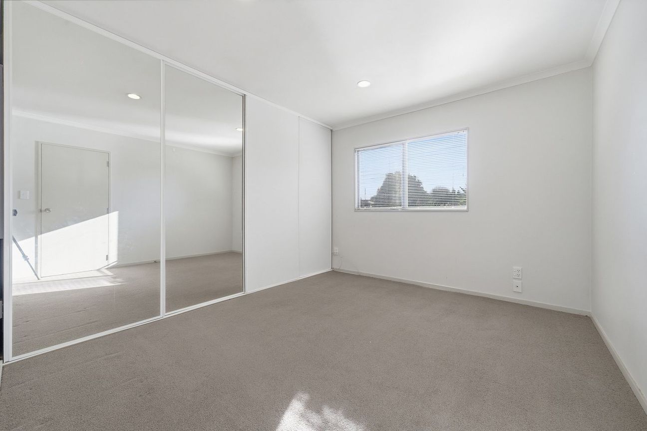 Spacious Family Home in Goodwood Heights - Więcej