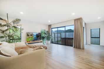 18 Len Ireland Drive, Huapai