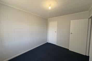 13 Robinson Avenue, Holdens Bay