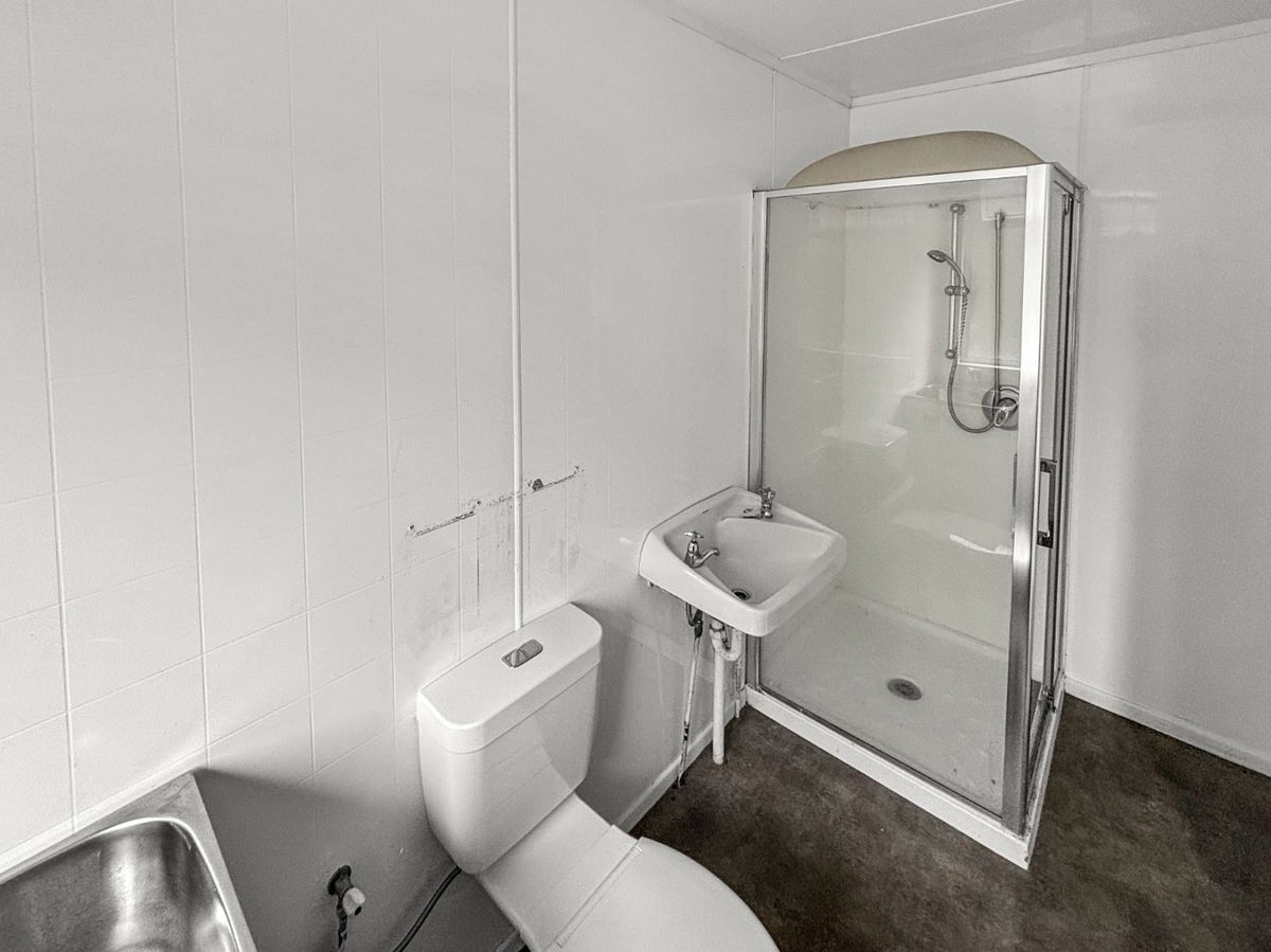 2 BEDROOMS, TOKOROA - Więcej