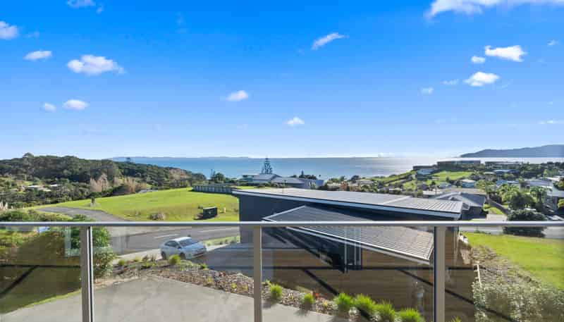 68 Stratford Drive, Cable Bay
