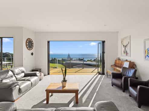 68 Stratford Drive, Cable Bay