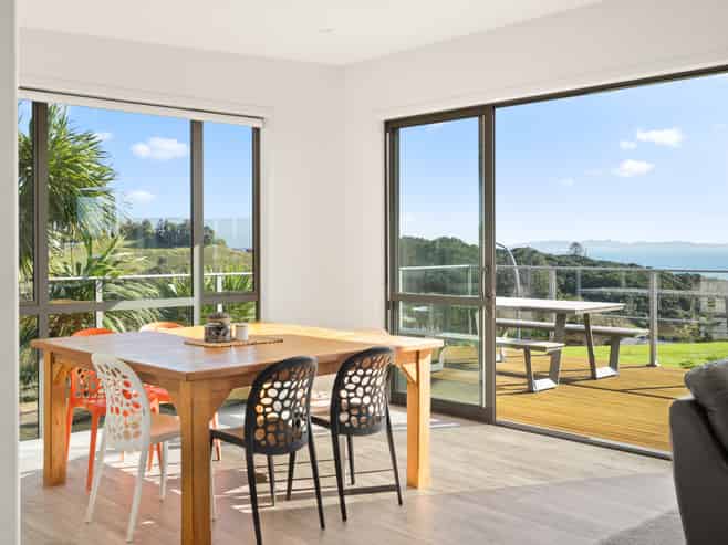 68 Stratford Drive, Cable Bay