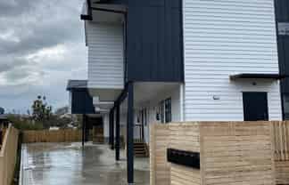 2A/9 Bleakley Place, Hillcrest