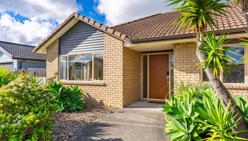 6 Ngatiti Place, One Tree Point