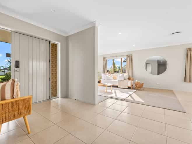 6 Ngatiti Place, One Tree Point