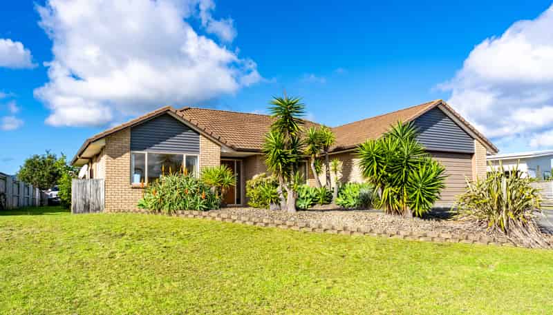 6 Ngatiti Place, One Tree Point