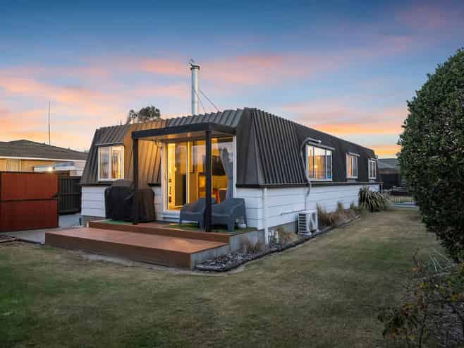 5 Queenspark Drive, Parklands