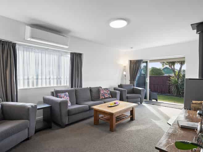 5 Queenspark Drive, Parklands