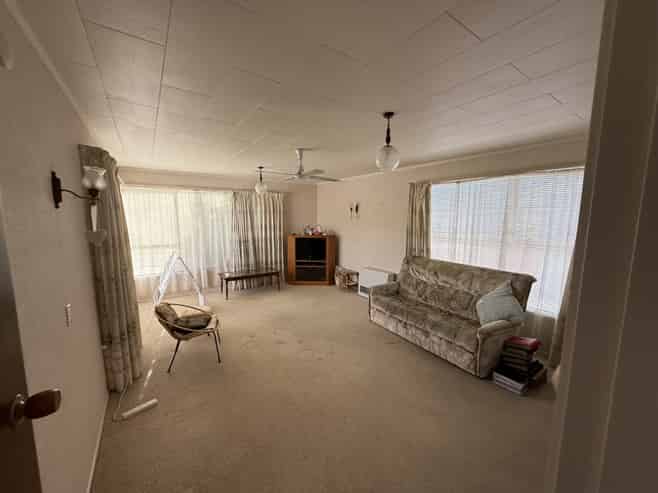38 Chedworth Avenue, Chartwell