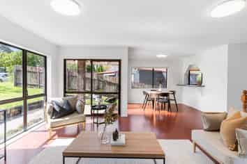1/176 Norman Lesser Drive, Saint Johns