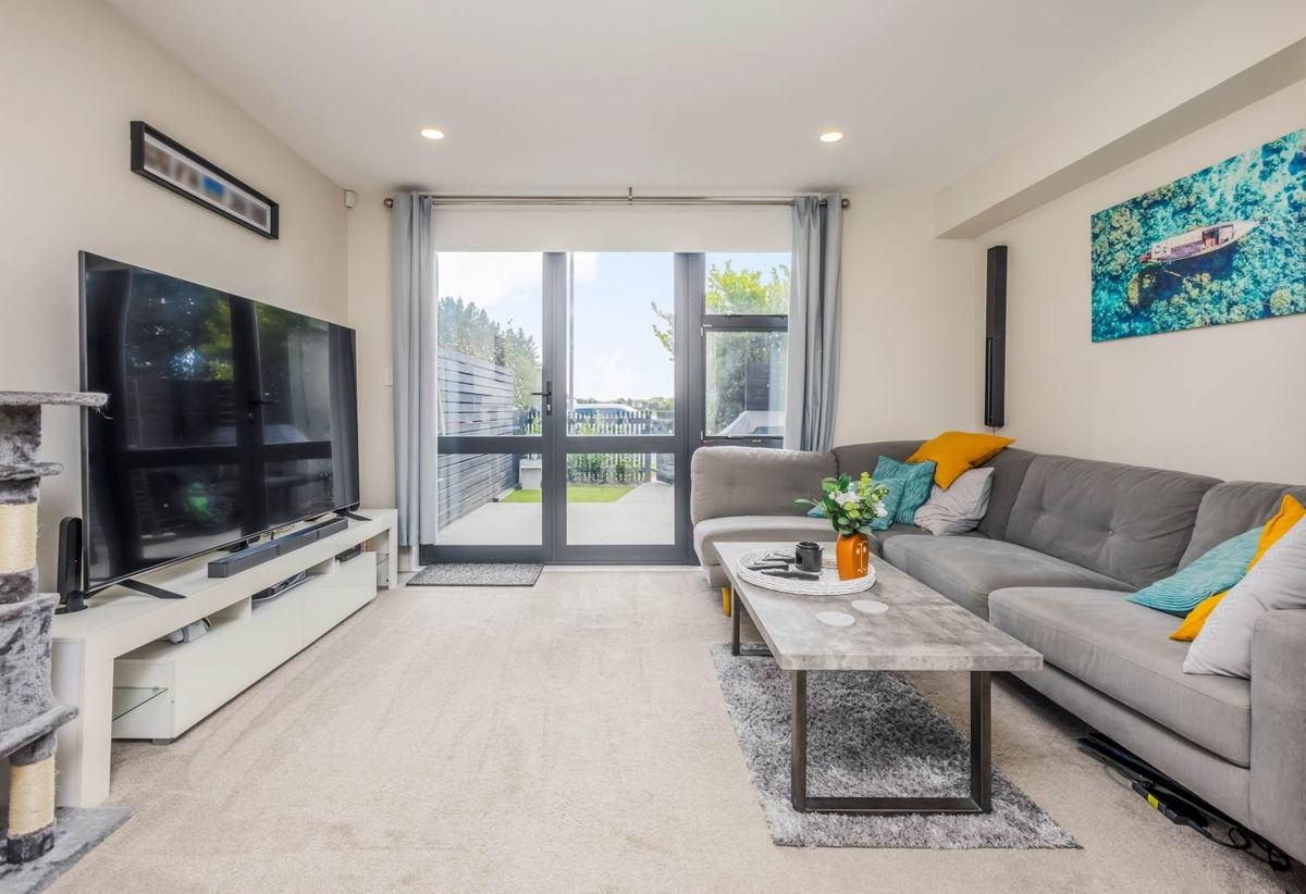 Modern 2 Bedroom Home Opposite Bruce Pullman Park - Ansicht 3