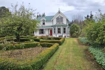 74 Riverbank Road, Inch Clutha