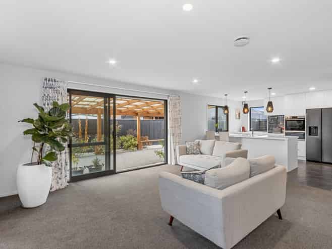 6 Altai Place, Rolleston