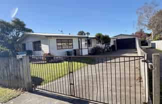 124 Burns Street, Leamington