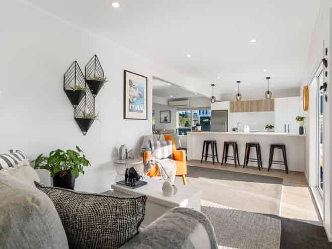202 Patuwai Drive, Whangamata