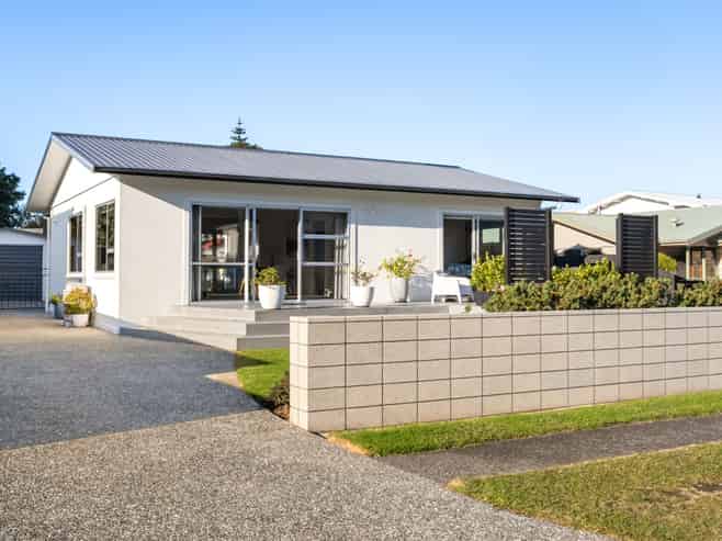 202 Patuwai Drive, Whangamata