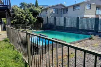 16 Tiverton Crescent, Whalers Gate