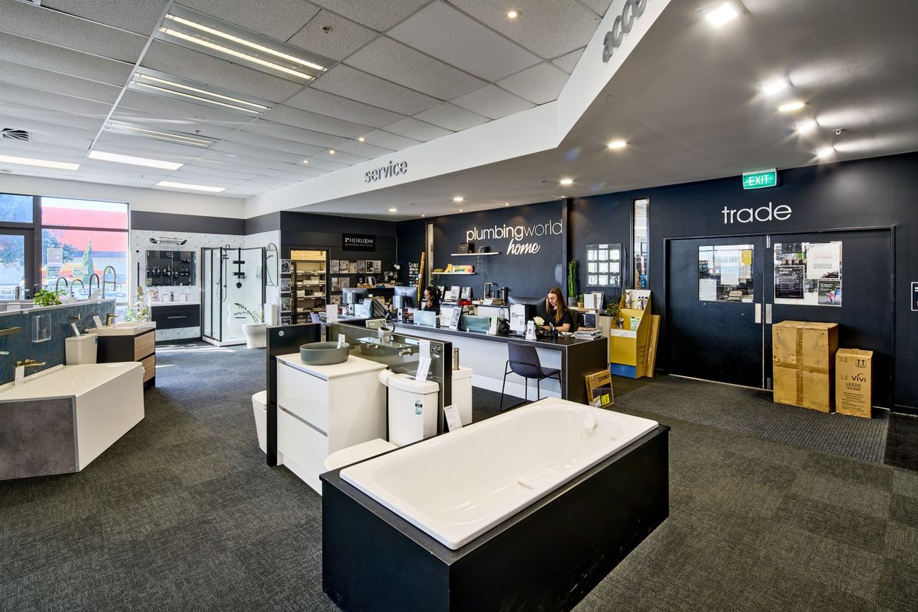 Two frontages, four tenancies, endless upside – pohled 4