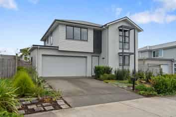 16 Onekura Street , Red Beach